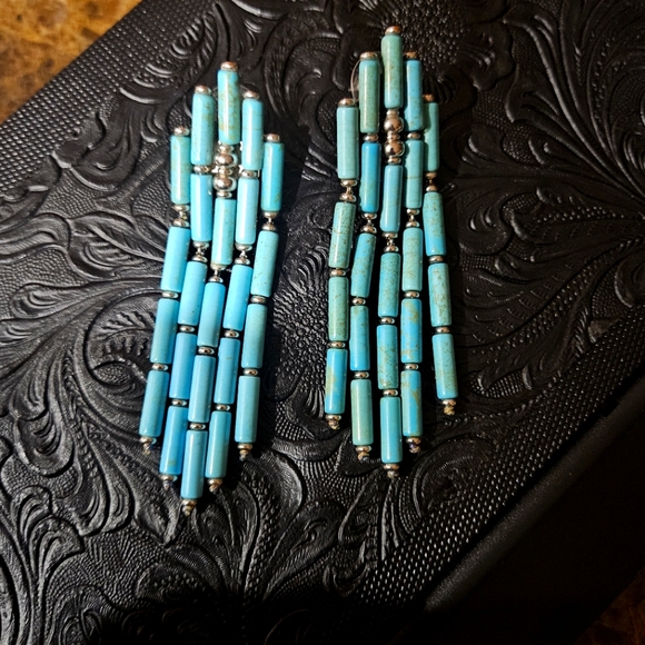 Kendra Scott Jewelry - Authentic Kendra Scott Ember Statement earrings